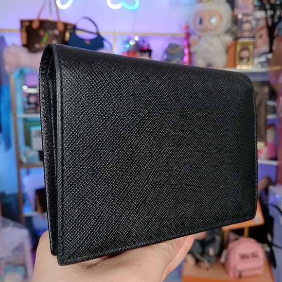 Prada Black Saffiano Leather Snap Bi-Fold Wallet Men’s Women’s - Picture 4 of 7